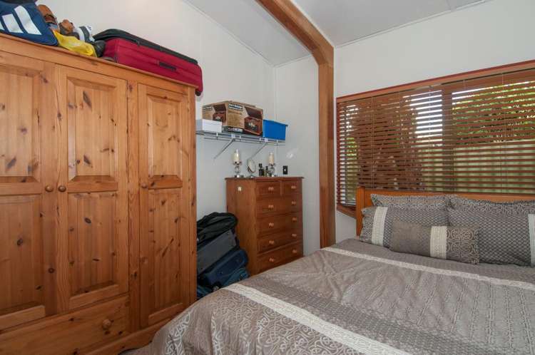 129 Windermere Drive Poike_17