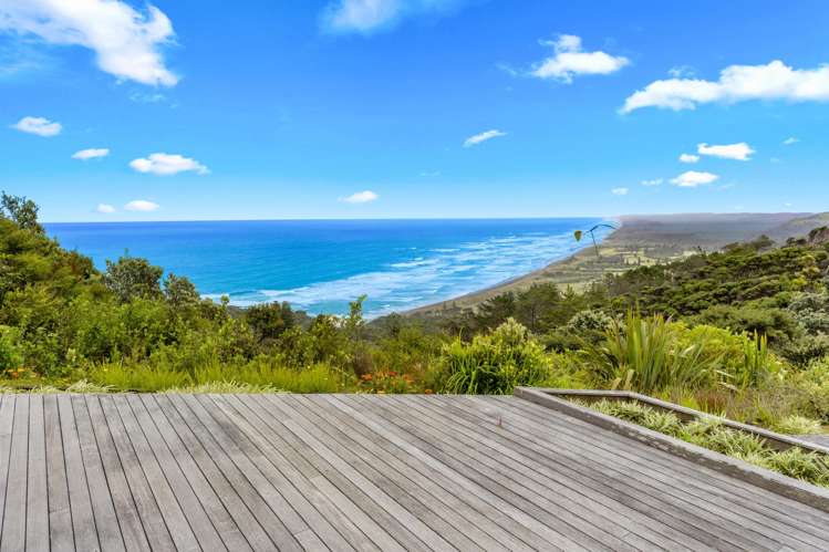 381 Oaia Road Muriwai Beach_23