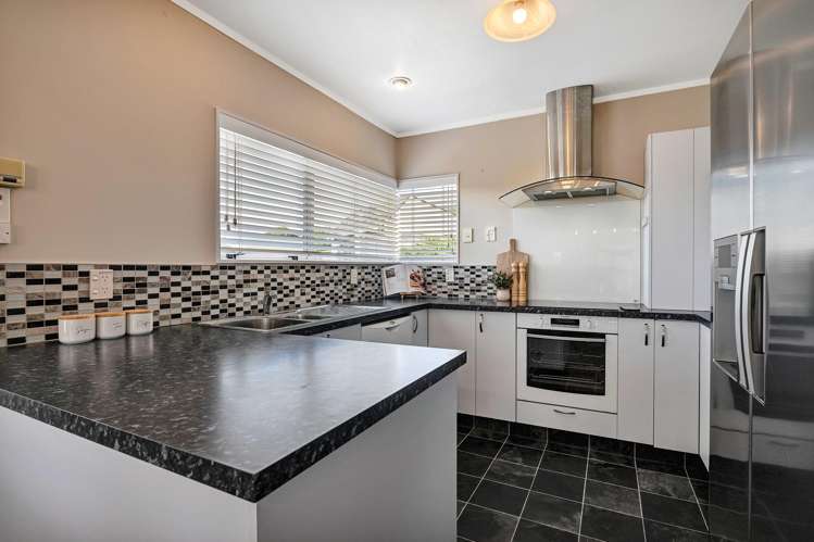 6 Renown Place Spotswood_5