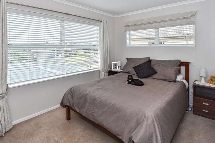 39 Stranraer Crescent Wattle Downs_15