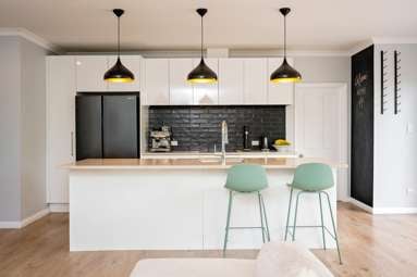 10 Hall Street_2