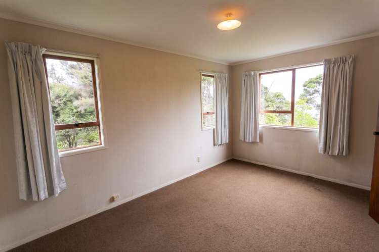 4 Woontons Lane Titirangi_12