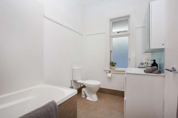 62 Severn Street Island Bay_12