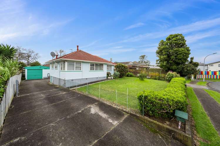 9 Manston Road Mangere_14