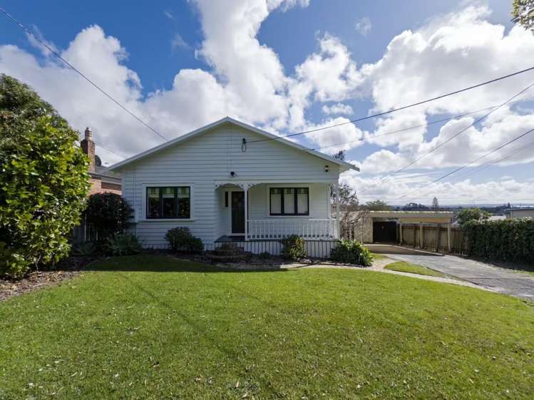 189 Titirangi Road Titirangi_0