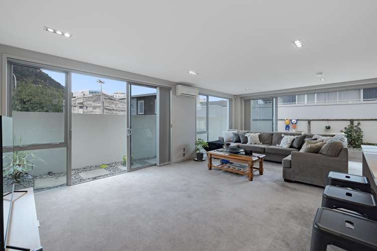 3/11 The Mall Mount Maunganui_9