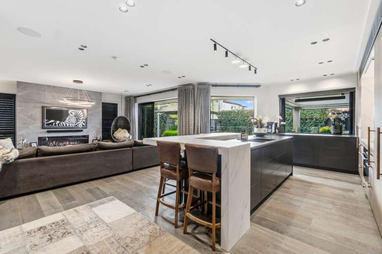 46 Manor Park Sunnyhills_8