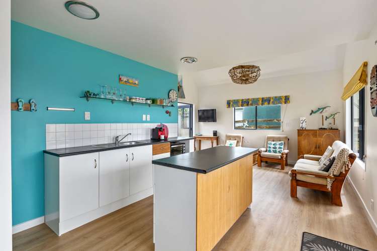 22 Pinedale Crescent Riversdale Beach_7