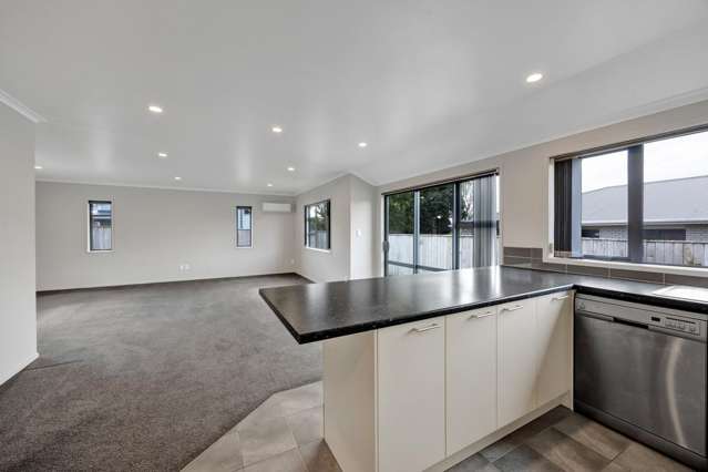 76A Glover Road Hawera_4