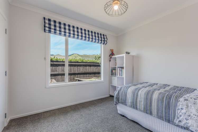 8 Boysenberry Grove Richmond_16