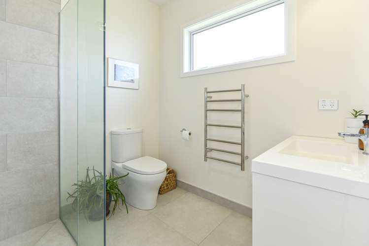 4 Young Place Taradale_17