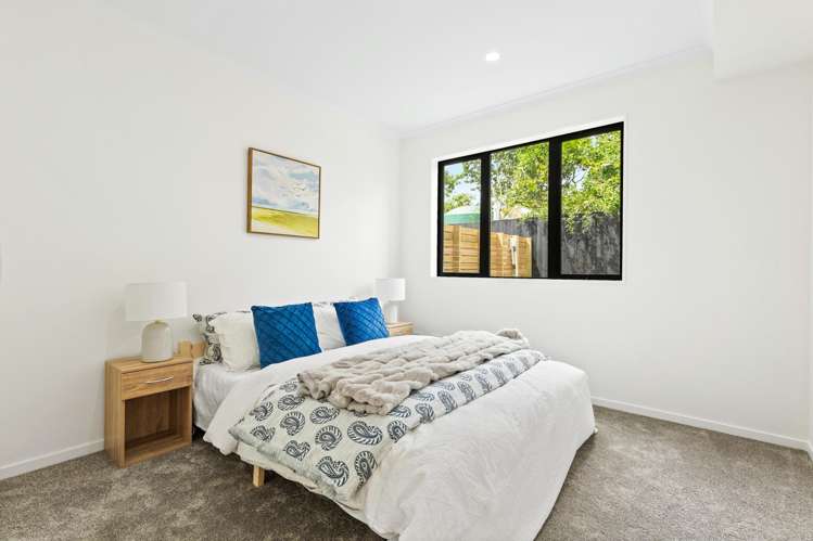 113 Beach Road Te Atatu Peninsula_24