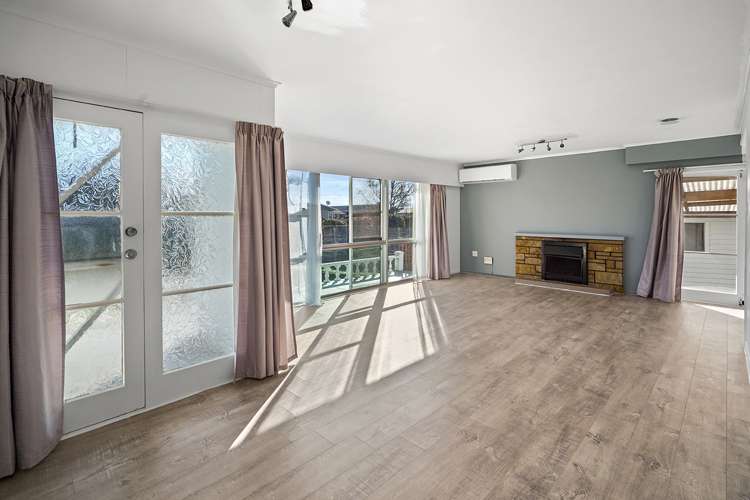 2 Rhonda Avenue Deanwell_1