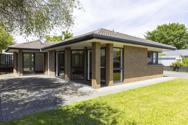 1/10 Frederick Street Two Mile Bay_18