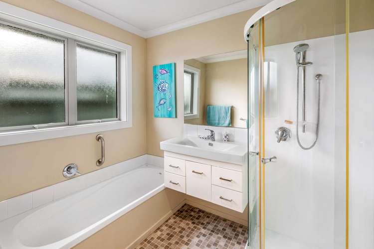 1 Ballantrae Place Gore_25