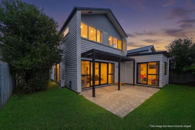 Freehold, Stand-alone, Kauri Flats School.