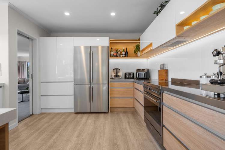 49 Olympus Way Richmond_1