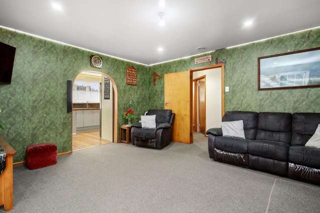 7 Honey Street Wainuiomata_3