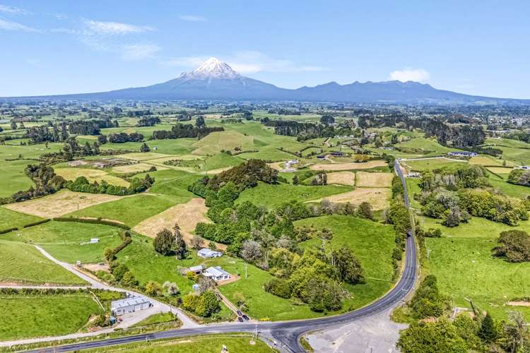 194 Tarata Road Inglewood_24