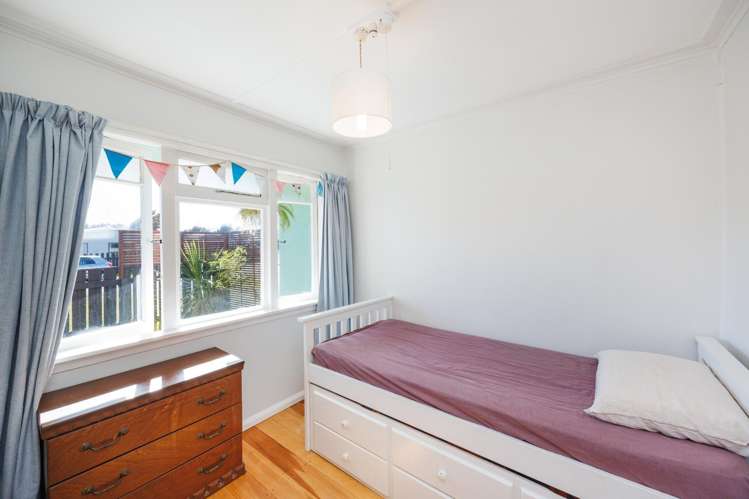 16 Chrystall Street Foxton Beach_19