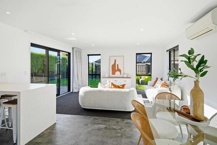 71 Sunline Avenue Lincoln_6