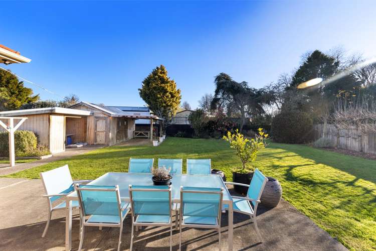 79 Savage Crescent West End_25