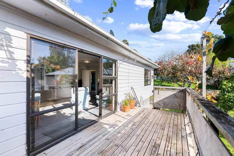 1/6 Surat Place Glen Eden_10