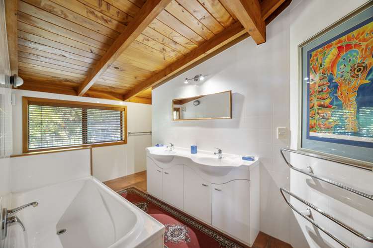 5 Te Urunga Place Acacia Bay_27