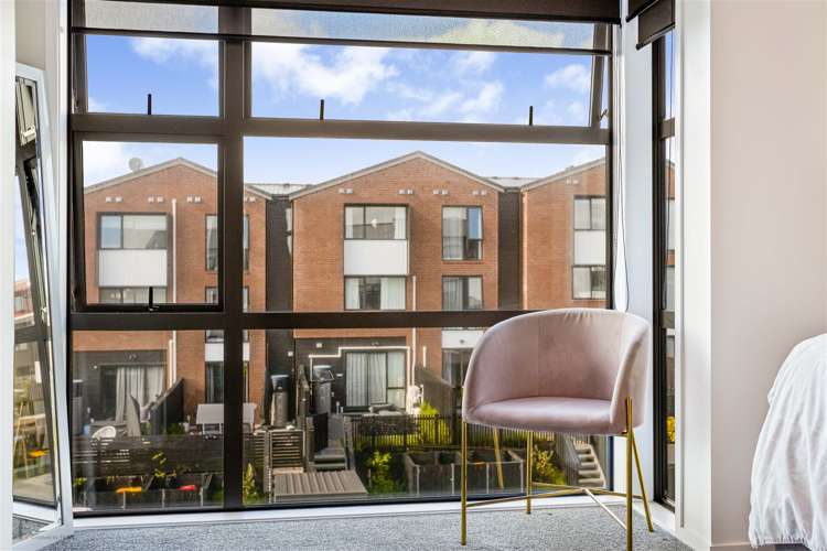 8 Raranga Lane Hobsonville_16