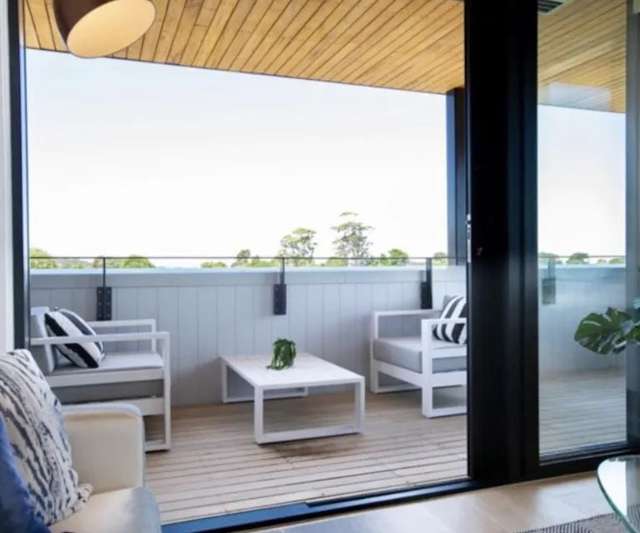 206/1 Kimiora Street Three Kings_3