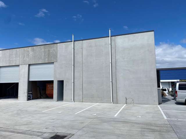 Brand New in Burnside