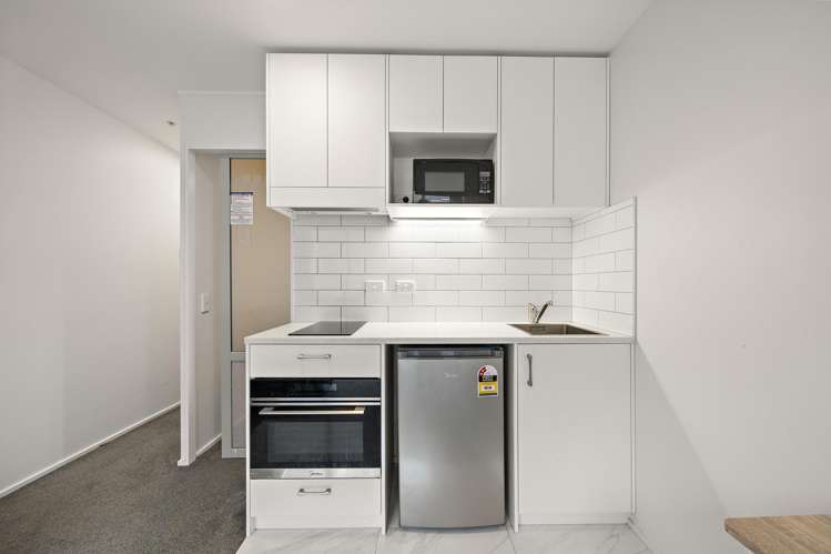 6E/147 Hobson Street Auckland Central_3