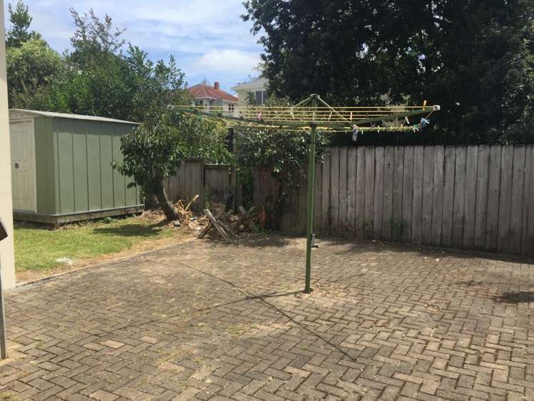 32a Kokiri Street Te Atatu South_12