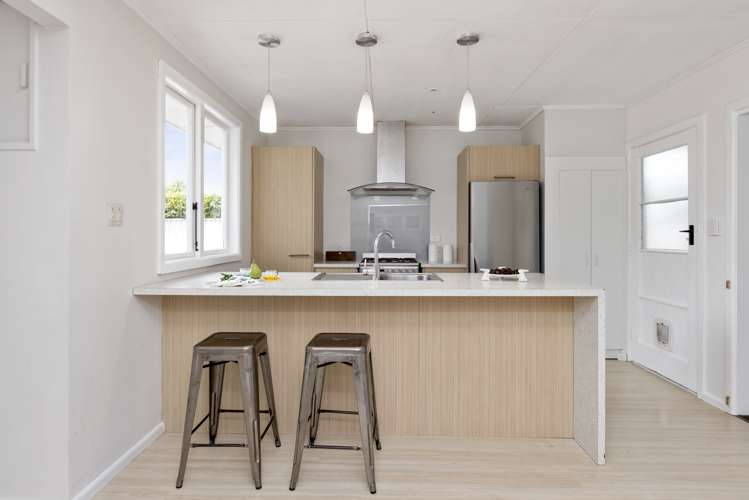 19 Shrimpton Road Haumoana_1