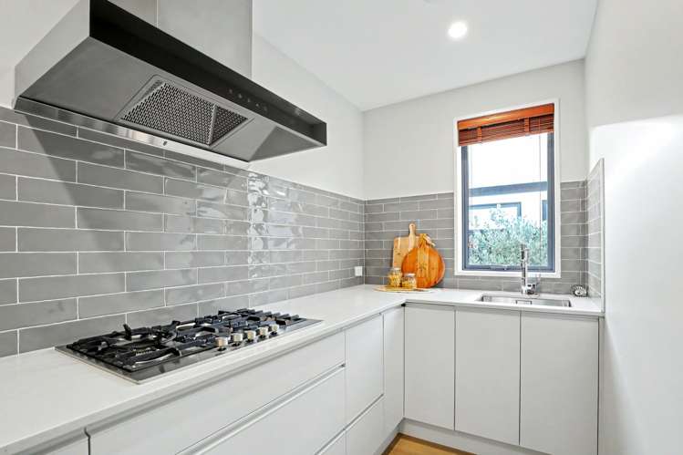 6 Kirkland Crescent Harewood_6