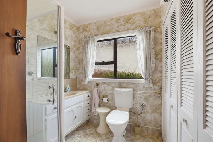 16 Handyside Street Tawa_17