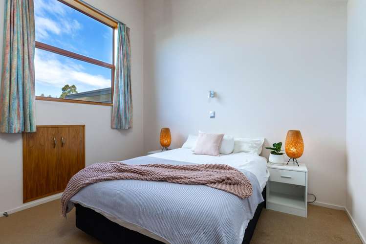 66 Fairbourne Drive Fairhall_16