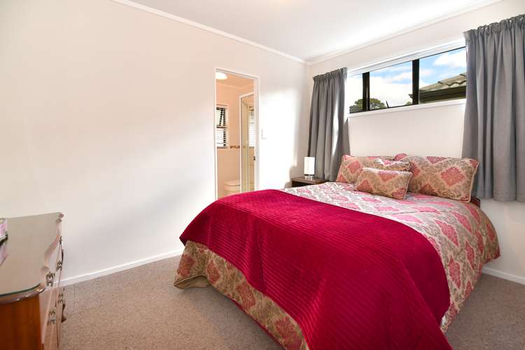 4 Centreway Road Orewa_14