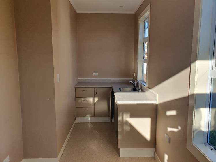 166 Powderham Street New Plymouth_22