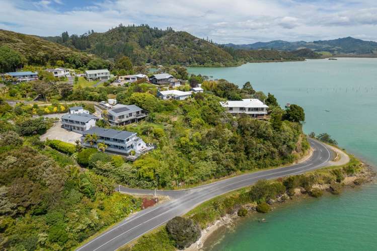 8 Lewer Road Whangaroa_19