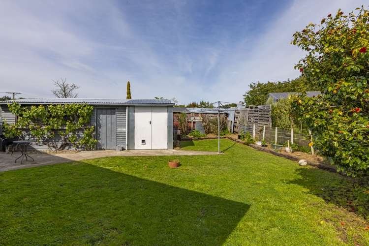 19 Lake Street Takapau_14