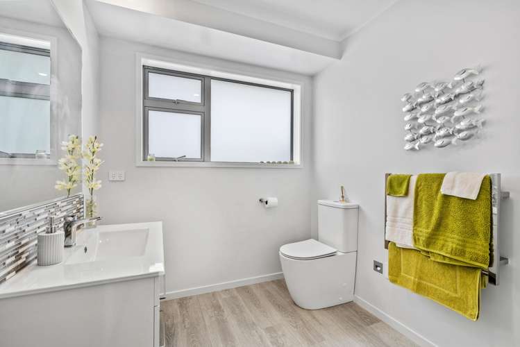 29 Saint Michael Crescent One Tree Point_20