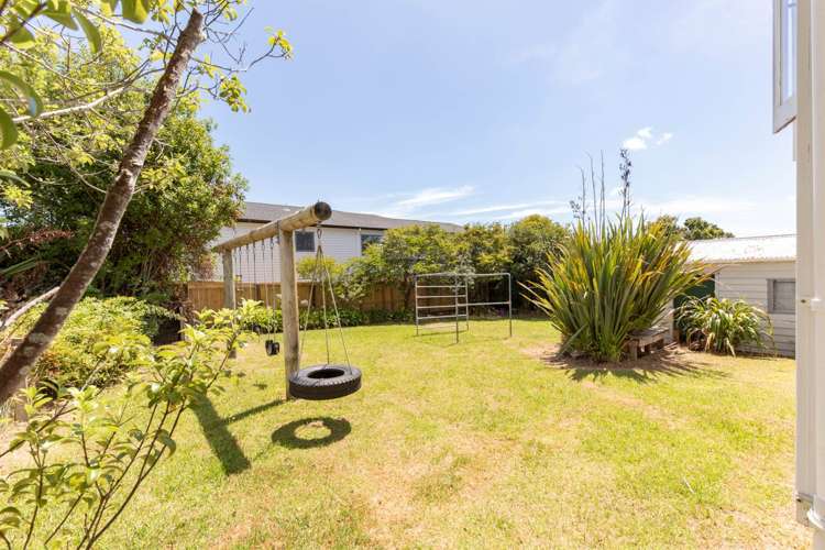 153 Seabrook Avenue New Lynn_21