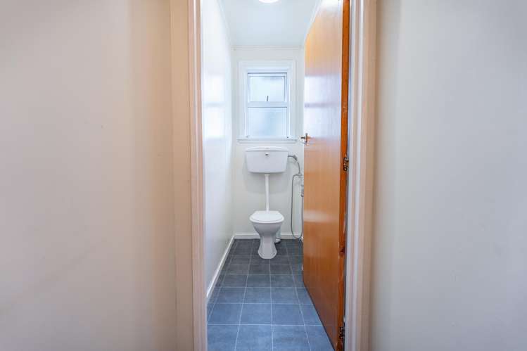 72 MacDonald Street Marchwiel_12