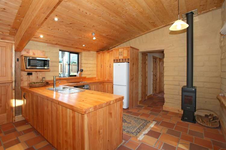 Earth House/3635 Cambridge Road Cambridge_20