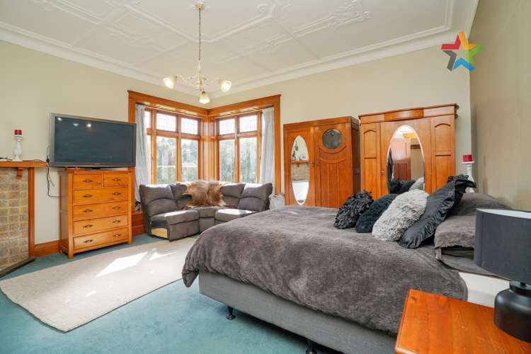 1 Home Street Manapouri_10