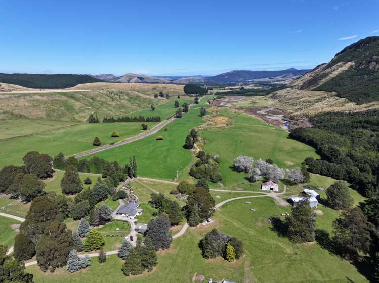 3730 Blackmount Redcliff Road Blackmount_7