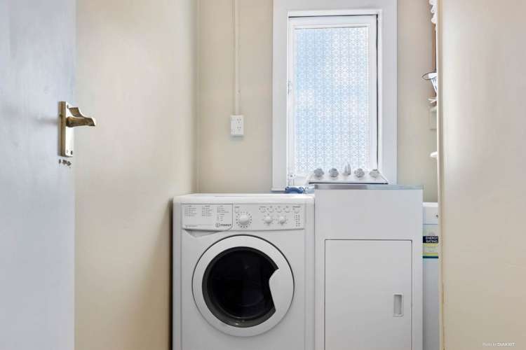 49 Forest Hill Road Henderson_11