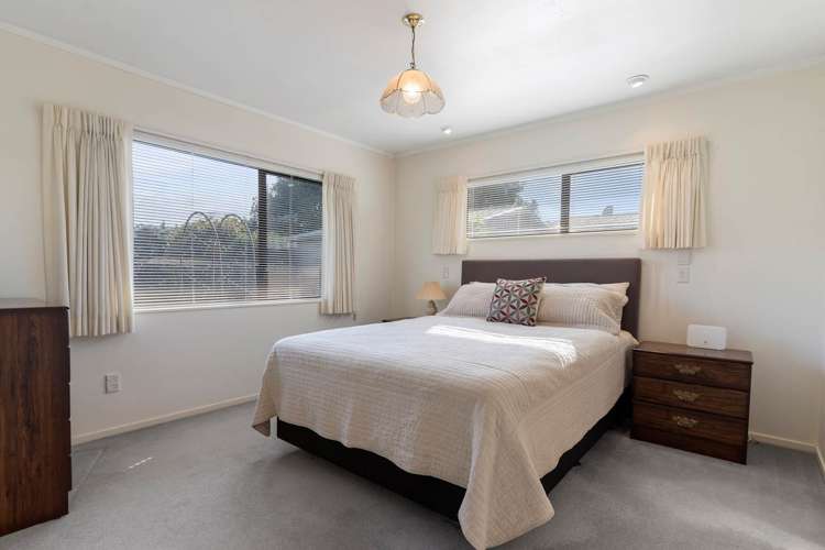 2/65 Sturges Road Henderson_15