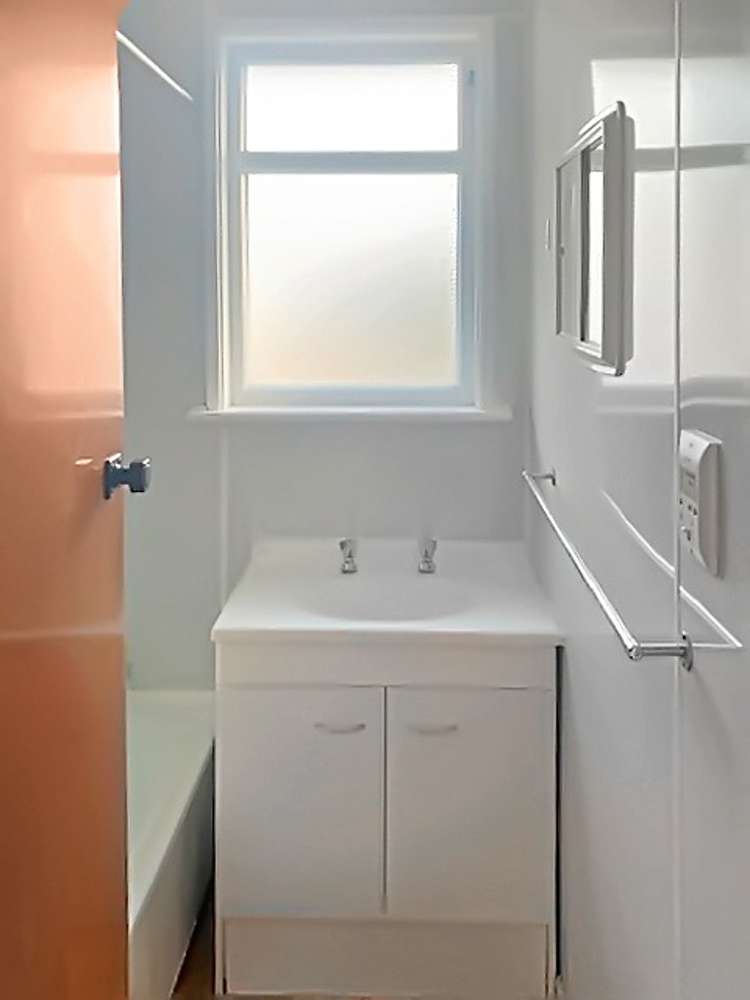 23 Holland Crescent Bulls_8